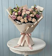 Букет цветов из:  Розы и Лизиантусы в Дивеево