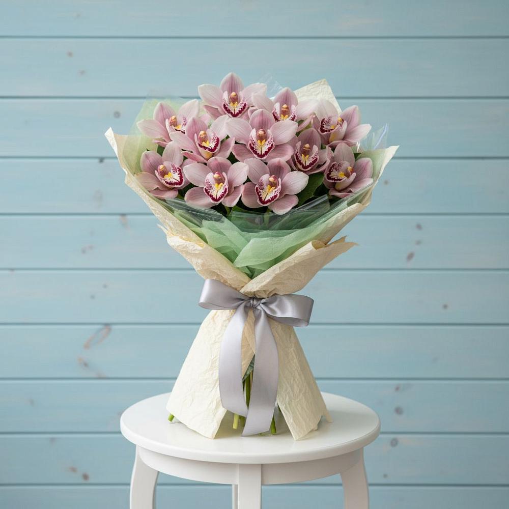 Букет цветов из: Орхидеи и Розы в Дивеево