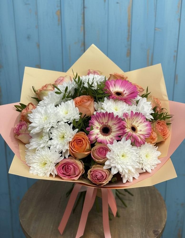 Букет цветов из: Розы, Герберы и Хризантемы в Дивеево