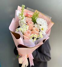 Букет цветов из:  Хризантемы и Розы в Дивеево