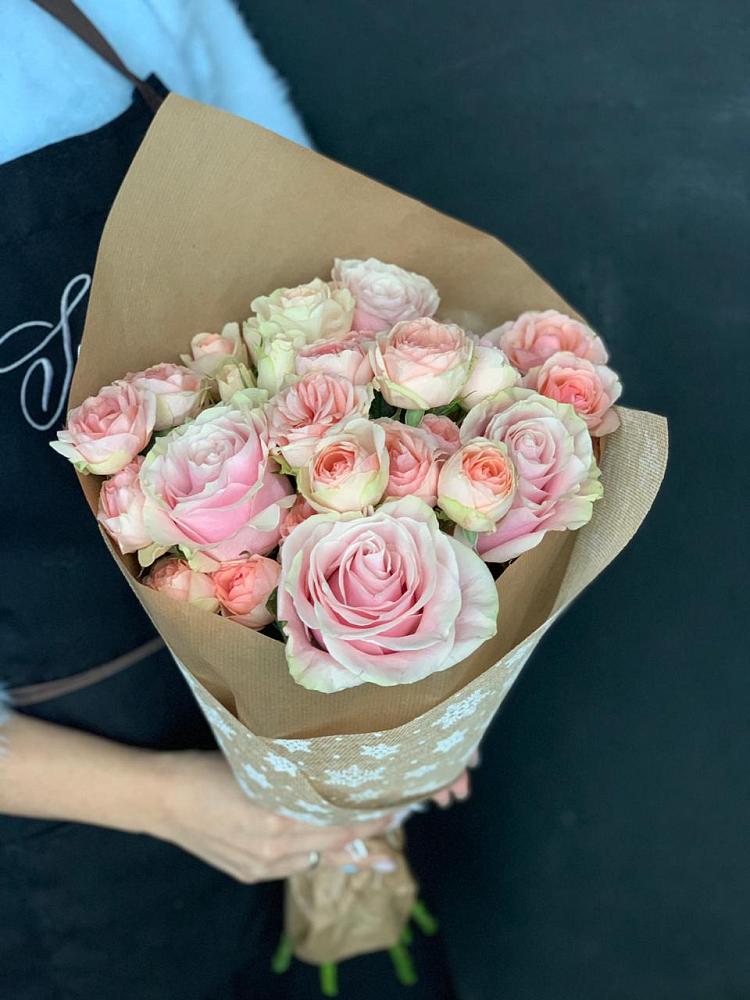 Букет цветов из: Хризантемы и Розы в Дивеево