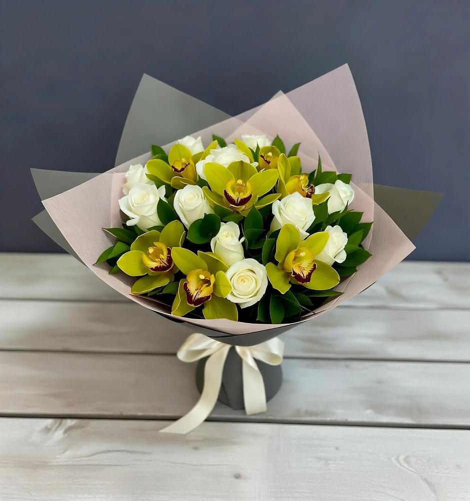 Букет цветов из: Орхидеи и Розы в Дивеево