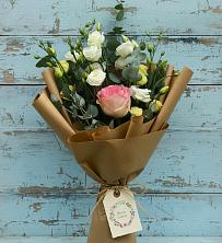 Букет цветов из:  Розы и Лизиантусы в Дивеево
