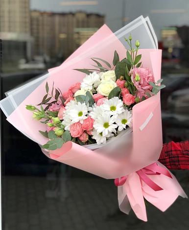 Букет цветов из: Розы, Лизиантусы и Хризантемы в Дивеево